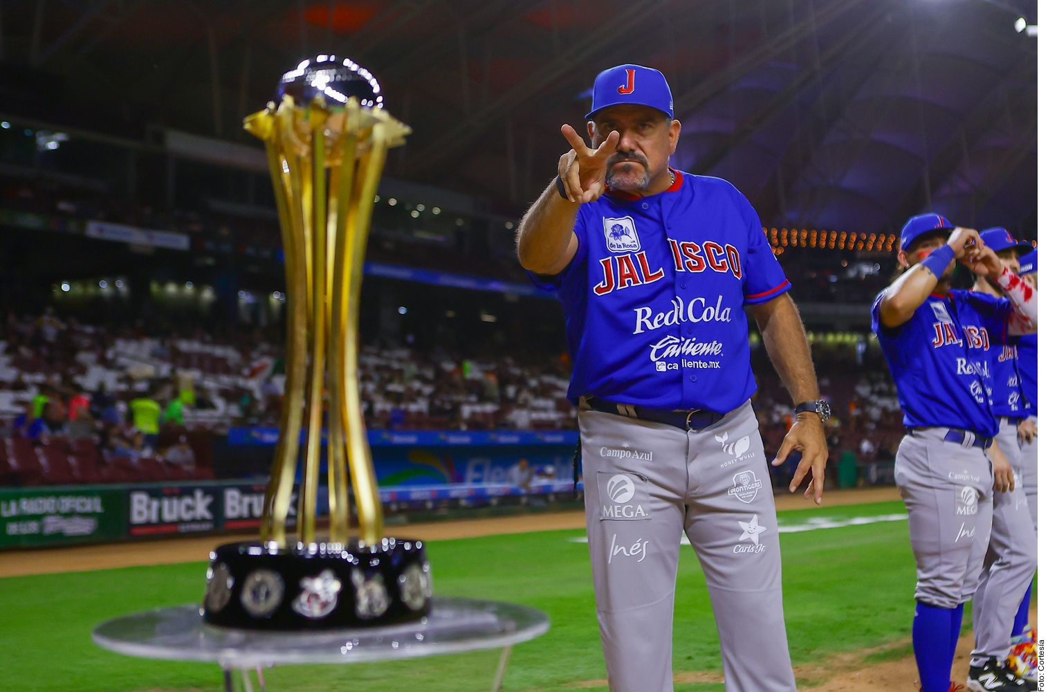 Charros amarra al ‘Matador’: Benjamín Gil se queda